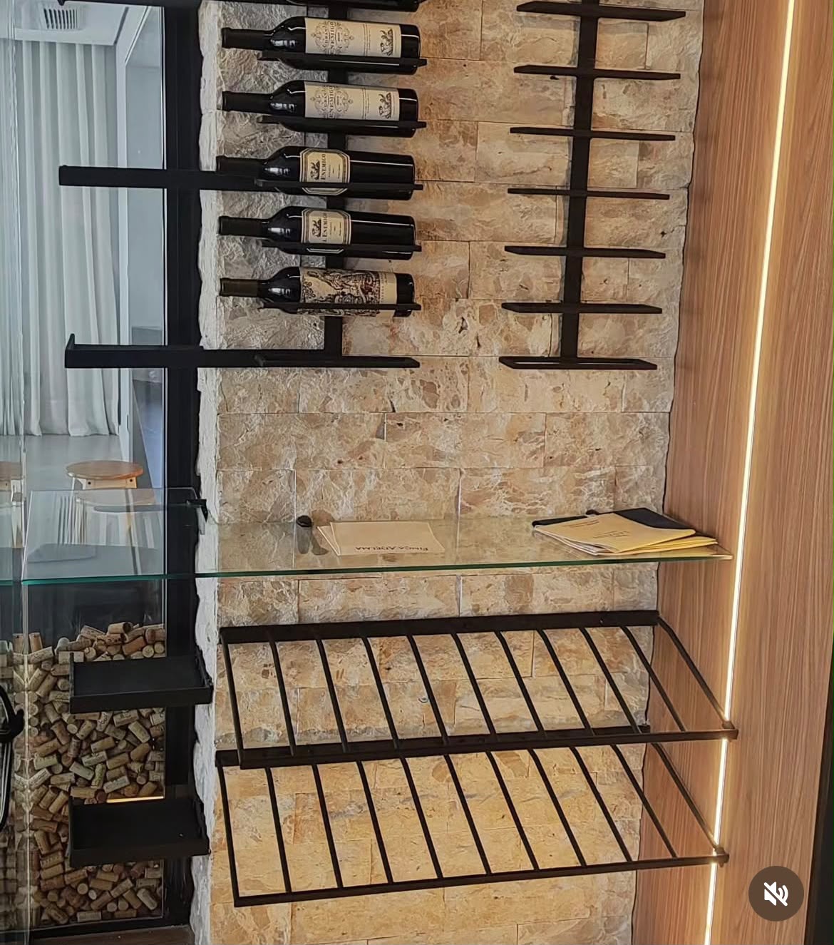 Adega Modular em Aço